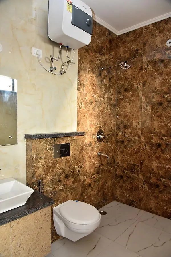 بيت شباب غورغاون The Pinnacle House