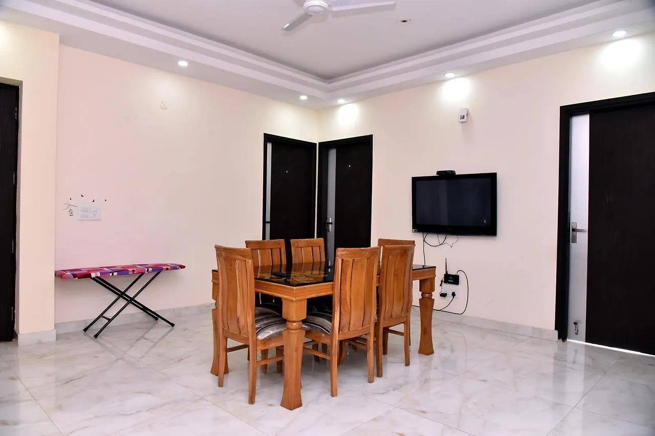 The Pinnacle House Gurgaon Hostel